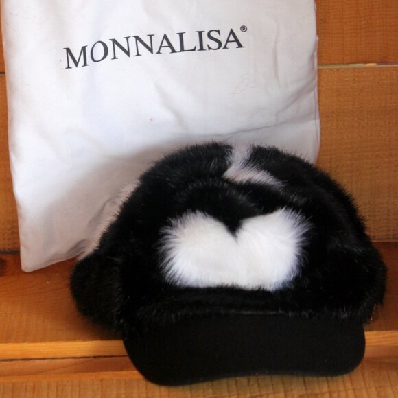 MonnaLisa Girls Teen Faux Fur Hat With Heart Motif And Bag